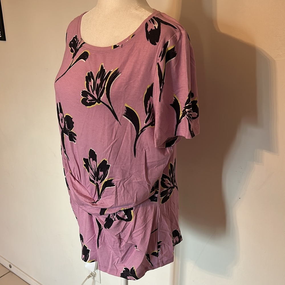 NWOT St. John Short Sleeve Floral Blouse - Picture 5 of 12